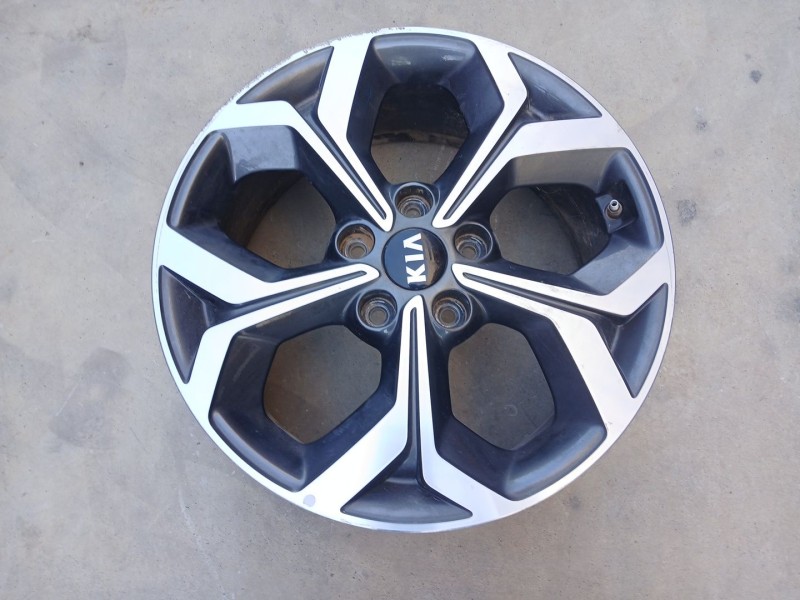 Recambio de llanta para kia ceed (cd) 1.4 t-gdi referencia OEM IAM 52910J7400  17 PULGADAS