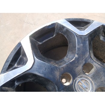 Recambio de llanta para opel mokka 1.2 (76) referencia OEM IAM 9835097680  18 PULGADAS