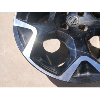 Recambio de llanta para opel mokka 1.2 (76) referencia OEM IAM 9835097680  18 PULGADAS
