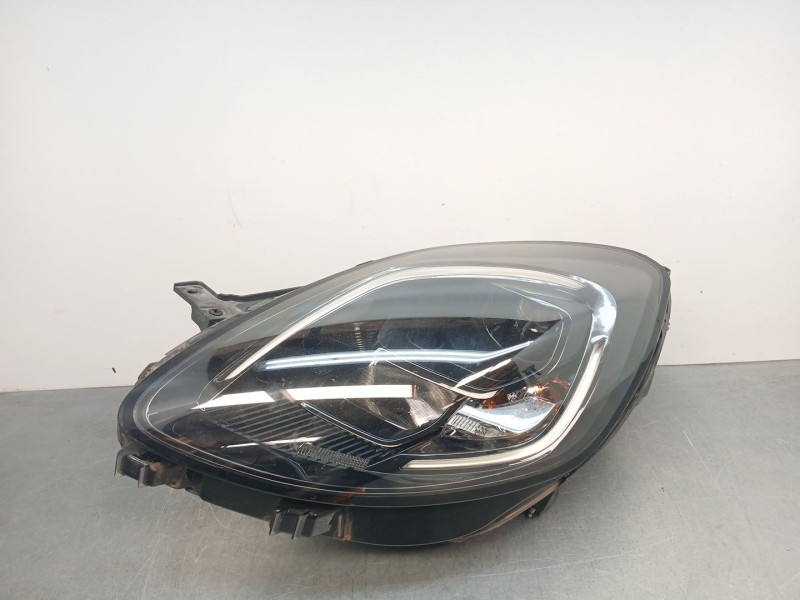 Recambio de faro izquierdo para ford puma (j2k, cf7) 1.0 ecoboost referencia OEM IAM 2677629 L1TB13E015GH 