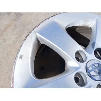 Recambio de llanta para toyota auris (_e15_) 1.8 hybrid (zwe150_) referencia OEM IAM 4261102E00  