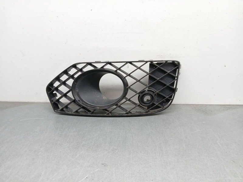 Recambio de rejilla paragolpes derecha para bentley flying spur (4w_) 6.0 w12 referencia OEM IAM 3SE807926A  