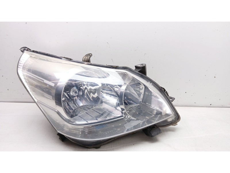 Recambio de faro derecho para toyota verso (_r2_) 2.0 d-4d (aur20_) referencia OEM IAM 811100f090  