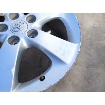 Recambio de llanta para toyota auris (_e15_) 1.8 hybrid (zwe150_) referencia OEM IAM 4261102E00  