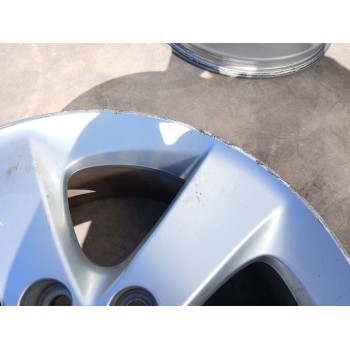 Recambio de llanta para toyota auris (_e15_) 1.8 hybrid (zwe150_) referencia OEM IAM 4261102E00  