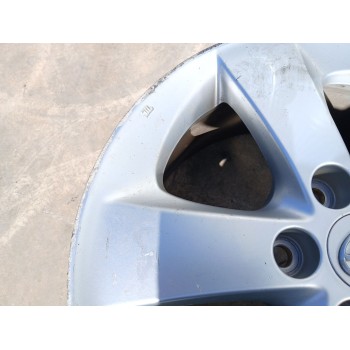 Recambio de llanta para toyota auris (_e15_) 1.8 hybrid (zwe150_) referencia OEM IAM 4261102E00  