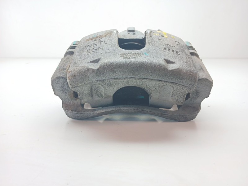 Recambio de pinza freno delantera izquierda para omoda 5 referencia OEM IAM 204003230aa  