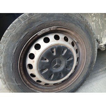 LLANTA TRASERA DERECHA 