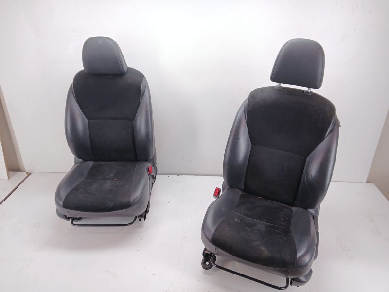 Recambio de juego asientos completo para toyota auris (_e15_) 1.8 hybrid (zwe150_) referencia OEM IAM   