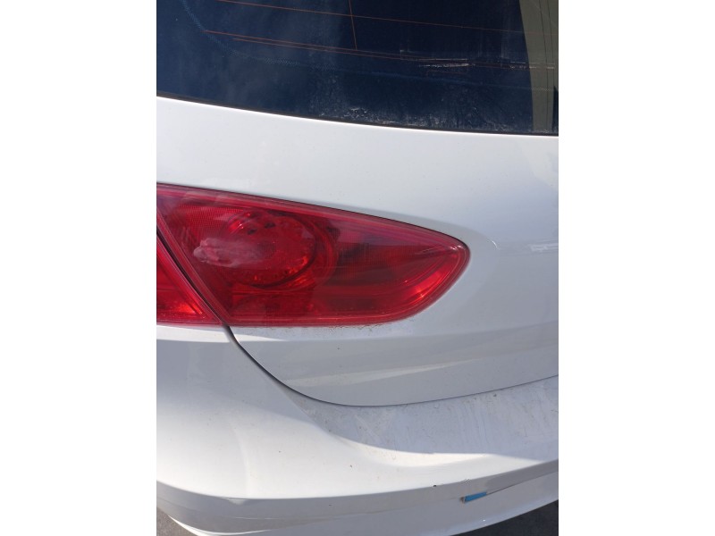 Recambio de piloto trasero izquierdo interior para seat leon (1p1) 1.6 tdi referencia OEM IAM 89320301  