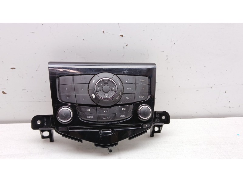 Recambio de sistema audio / radio cd para chevrolet cruze (j300) 2.0 cdi referencia OEM IAM 94563272  