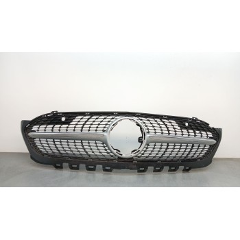 REJILLA PARAGOLPES DELANTERO a1778880200 