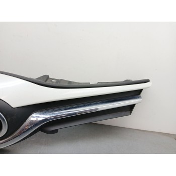 Recambio de rejilla paragolpes central para toyota yaris hsd active referencia OEM IAM 531010D660  