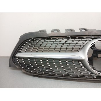 Recambio de rejilla paragolpes central para mercedes-benz clase a (w177) a 180 d (177.010) referencia OEM IAM A1778880200  