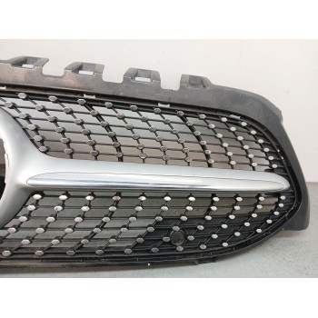 Recambio de rejilla paragolpes central para mercedes-benz clase a (w177) a 180 d (177.010) referencia OEM IAM A1778880200  
