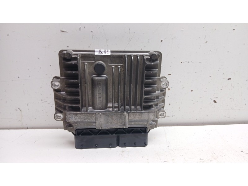 Recambio de centralita motor uce para ssangyong rodius i 2.7 xdi referencia OEM IAM a6655404432 28075135 