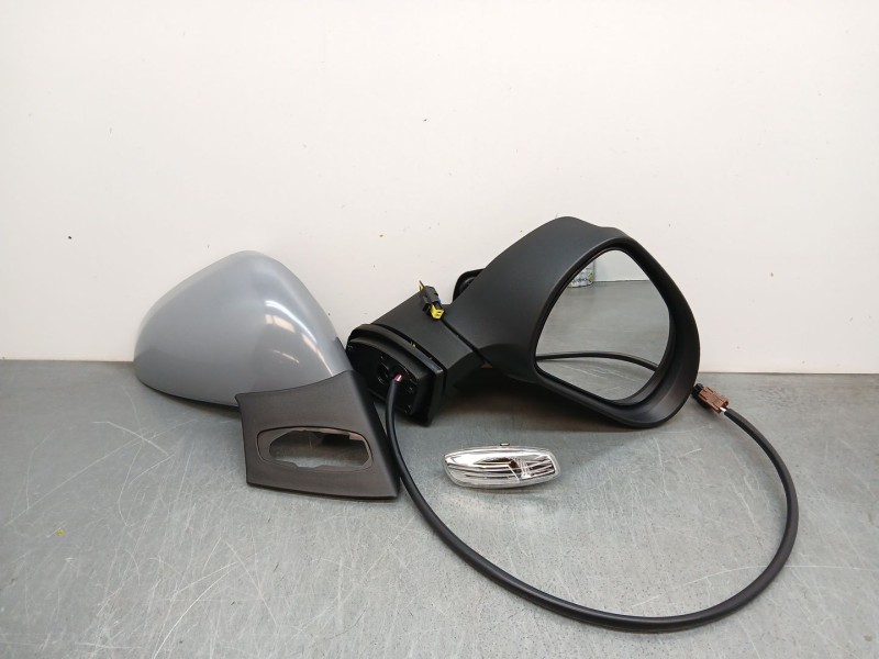 Recambio de retrovisor derecho para peugeot 207 referencia OEM IAM 8153AV 8149ZH 27544268
