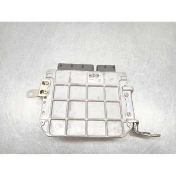 Recambio de centralita motor uce para toyota auris hybrid active referencia OEM IAM 896610Z250  