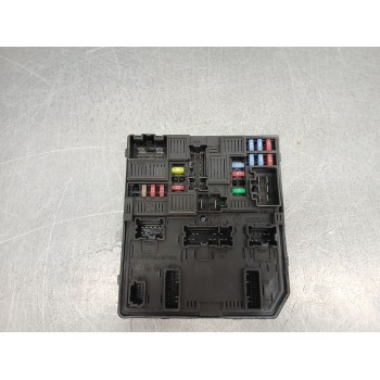 Recambio de caja reles / fusibles para nissan qashqai ii (j11, j11_) 1.5 dci referencia OEM IAM 284b75na1a  