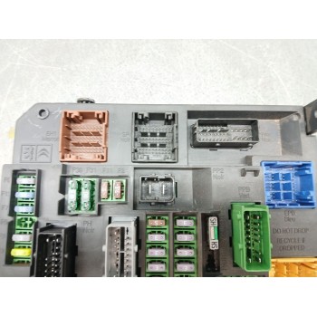Recambio de caja reles / fusibles para peugeot 508 sw i (8e_) 2.0 hdi rxh hybrid4 referencia OEM IAM 9665547580  