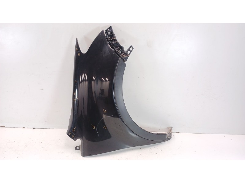 Recambio de aleta delantera derecha para ssangyong korando limited 4x2 referencia OEM IAM 5182134004  