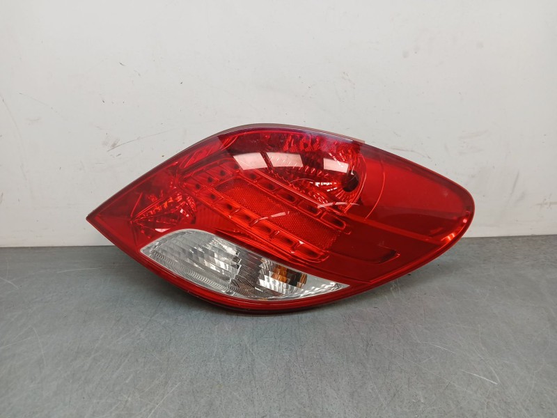 Recambio de piloto trasero derecho para peugeot 207/207+ (wa_, wc_) 1.6 hdi referencia OEM IAM 968656598000  