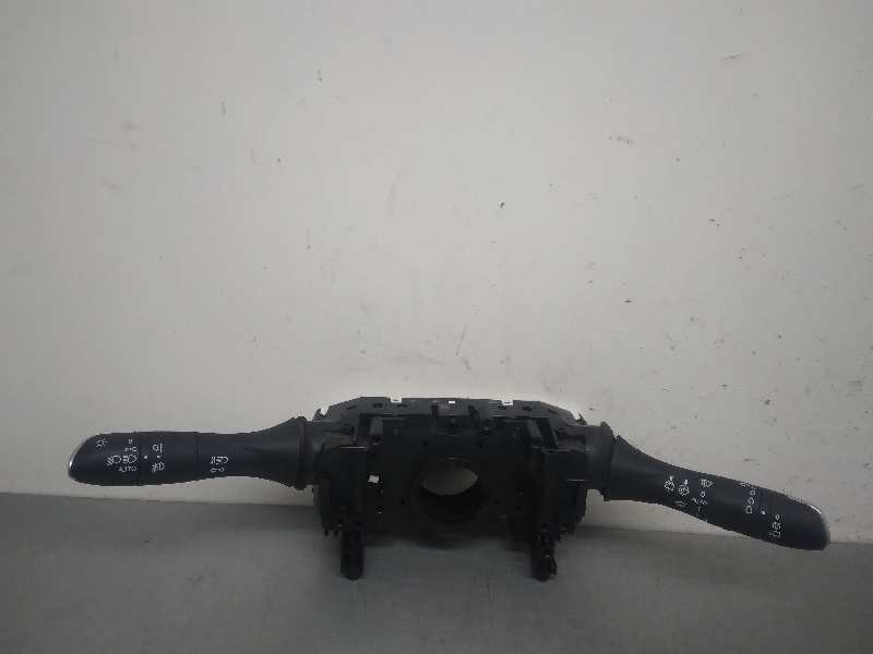 Recambio de mando multifuncion para renault megane iv berlina 5p r.s. trophy referencia OEM IAM 255676882R INTERMITENTES 