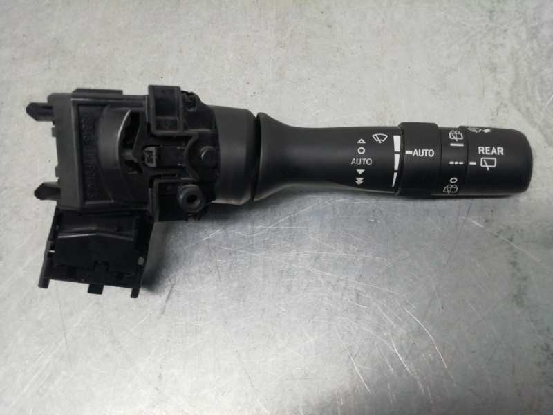 Recambio de mando limpia para lexus ct 200h referencia OEM IAM 4819017F462  