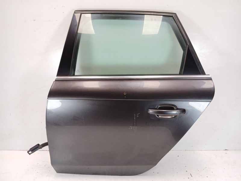 Recambio de puerta trasera izquierda para audi a4 b8 avant (8k5) 2.0 tdi referencia OEM IAM 8K9833051D  