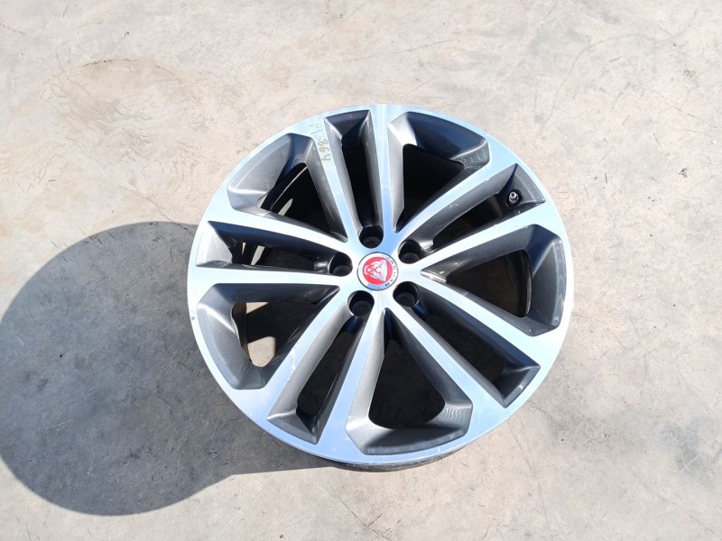 Recambio de llanta para jaguar f-pace (x761) 2.0 td4 awd referencia OEM IAM 8.5JX19CH IS45 X1 HK8M1007EA