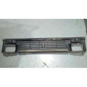 Recambio de rejilla delantera para renault rapid/express (f40) 1.4 familiar (f402/40m) referencia OEM IAM   