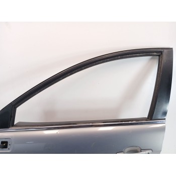 Recambio de puerta delantera izquierda para chevrolet captiva 2.0 diesel cat referencia OEM IAM 42352069  