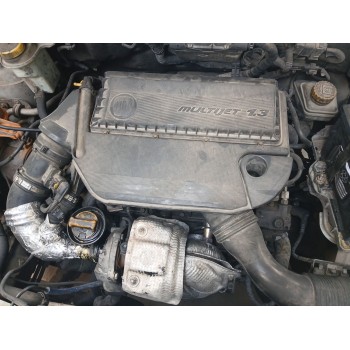 Recambio de despiece motor para fiat doblo autobús (263_) 1.3 d multijet (263axc1a) referencia OEM IAM 263A2000  