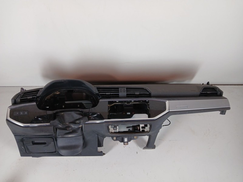 Recambio de salpicadero para audi q3 sportback (f3n) 35 tdi referencia OEM IAM 83B857001  