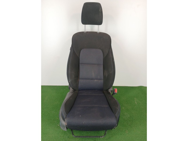 Recambio de asiento delantero derecho para hyundai tucson (tl, tle) 1.7 crdi referencia OEM IAM   