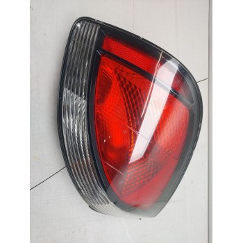 Recambio de piloto trasero izquierdo para kia rio ii (jb) 1.4 16v referencia OEM IAM 924011G2L  