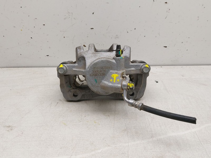 Recambio de pinza freno delantera derecha para omoda 5 referencia OEM IAM 3501ACN 204004351AA 4702Y326