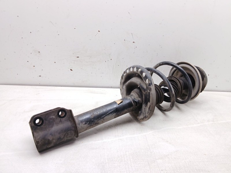 Recambio de amortiguador delantero izquierdo para dacia sandero ii (b8_) tce 90 (b8m1, b8ma) referencia OEM IAM 543021807r  