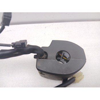 Recambio de mando intermitentes para yamaha r7 referencia OEM IAM BEB8396900  BEB8396900