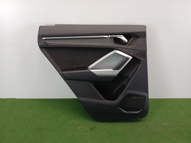 Recambio de guarnecido puerta trasera izquierda para audi q3 sportback (f3n) 35 tdi referencia OEM IAM 83A867487  