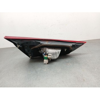 Recambio de piloto trasero derecho interior para toyota auris (_e18_) 1.8 hybrid (zwe186_) referencia OEM IAM 8158102830  