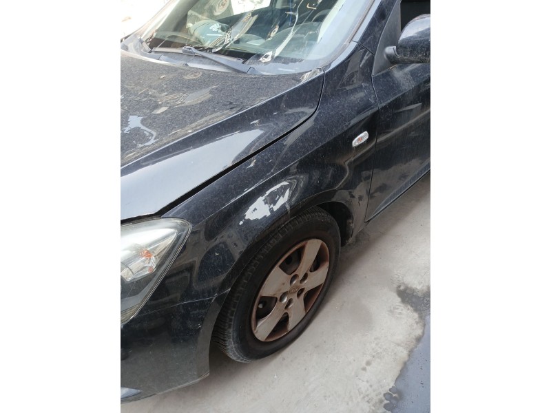 Recambio de aleta delantera izquierda para kia cee´d sw (ed) 1.6 referencia OEM IAM 663111H010  