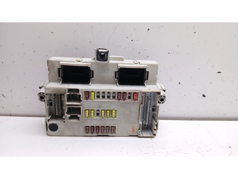 Recambio de centralita bsi para fiat 500 l (330) basic referencia OEM IAM 51984084 498abcml7 10r041061