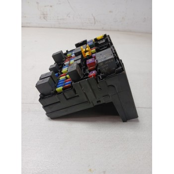 Recambio de caja reles / fusibles para omoda 5 referencia OEM IAM 807000560AA  
