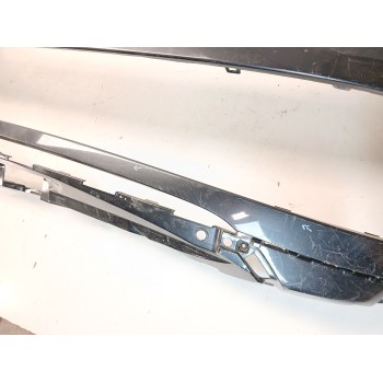 Recambio de paragolpes delantero para land rover range rover velar (l560) 3.0 p400 mhev 4x4 referencia OEM IAM M8E217F003AW  