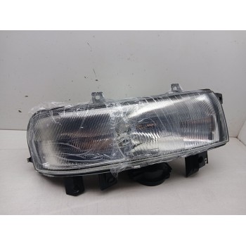 Recambio de faro derecho para renault master bus 2.5 diesel referencia OEM IAM 4500917 nuevo 