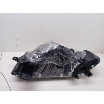 Recambio de faro derecho para renault master bus 2.5 diesel referencia OEM IAM 4500917 nuevo 