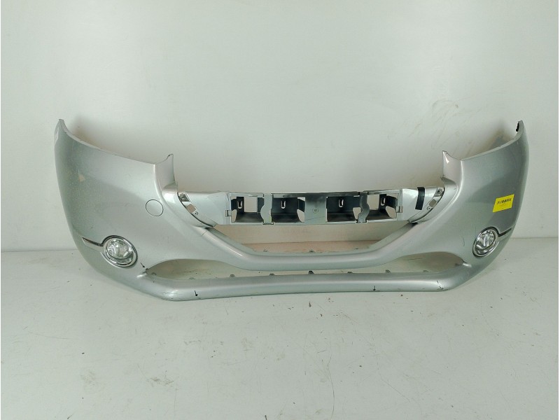 Recambio de paragolpes delantero para peugeot 208 access referencia OEM IAM 9672794477  