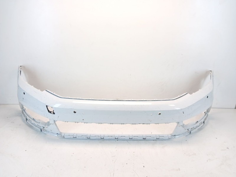Recambio de paragolpes delantero para volkswagen passat b8 (3g2, cb2) 1.8 tsi referencia OEM IAM 3G0807221C  