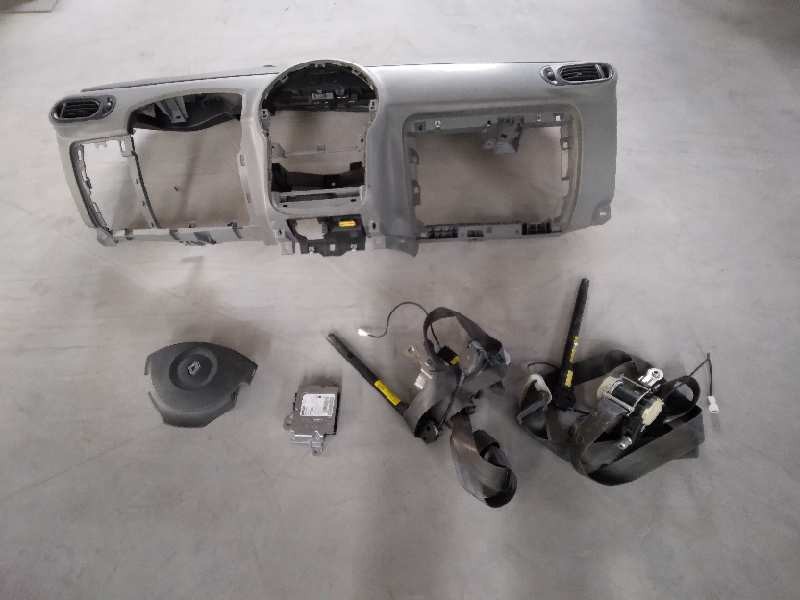 Recambio de kit airbag para renault grand modus authentique referencia OEM IAM 8200707930  